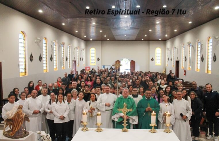 “É Deus quem alimenta seu povo”: retiro reuniu representantes das paróquias