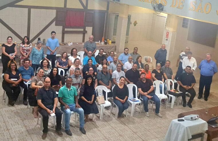 Ação Evangelizadora reuniu representantes paroquiais