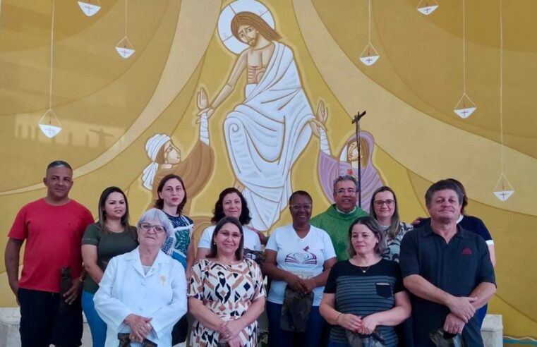 Paróquia Senhor do Horto homenageia catequistas