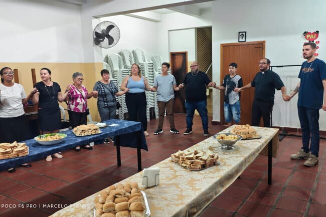 Confraternização dos voluntários da festa de Nossa Senhora Aparecida