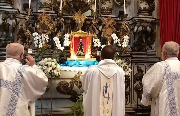 Missa de Nossa Senhora Aparecida na Paróquia da Candelária