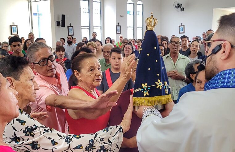 Paróquia São Luís Gonzaga realiza missas em honra a Nossa Senhora Aparecida