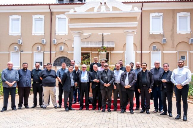 Encontro reúne bispos e padres da região de Sorocaba