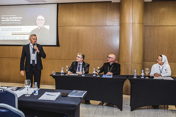 Secretário-geral da CNBB: “as universidades católicas são chamadas a ser farol de esperança para o mundo”