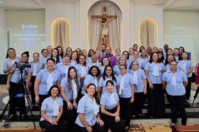 Aparecida acolhe novas ostiárias, sacristães e cerimoniário