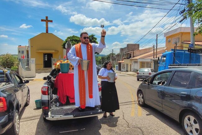 Novena em honra a Santa Luzia começa nesta quarta