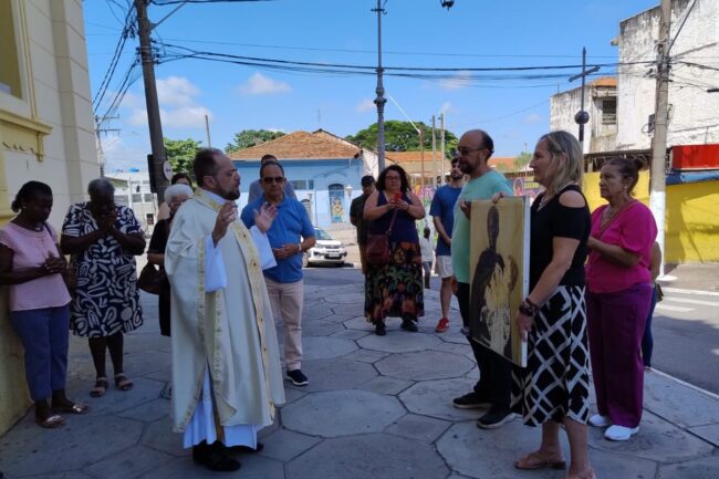 Devotos festejam São Benedito com Missa Solene e Procissão