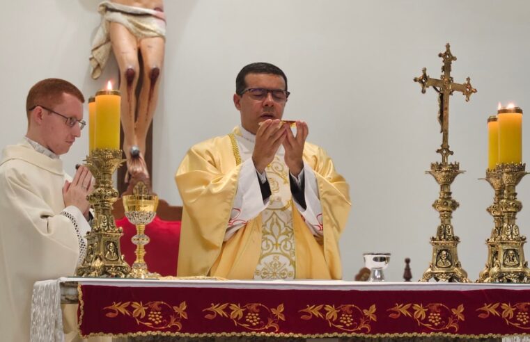 Paróquia Sagrada Família acolhe novo administrador paroquial na quarta-feira