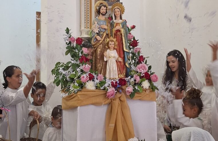 Paróquia Sagrada Família celebrou seus padroeiros