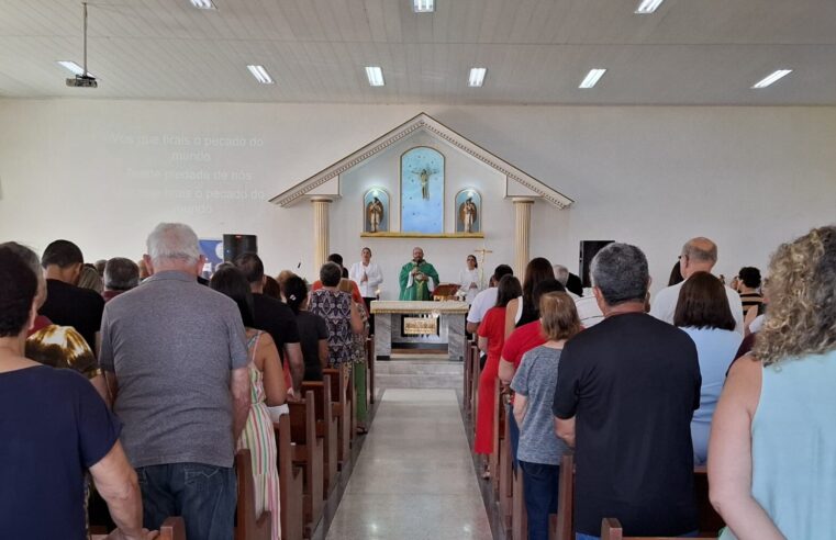 Missa na Comunidade Nossa Senhora de Fátima