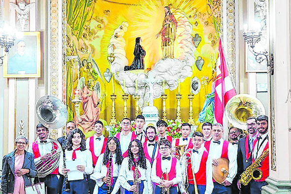 Apostolado da Oração de Macaúbas  participa da festa do Coração de Jesus em Itu