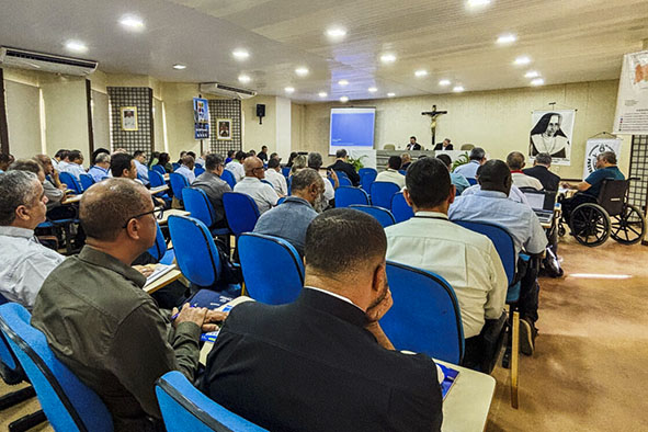 Desafios da evangelização nos novos tempos foram abordados na Análise de Conjuntura Eclesial