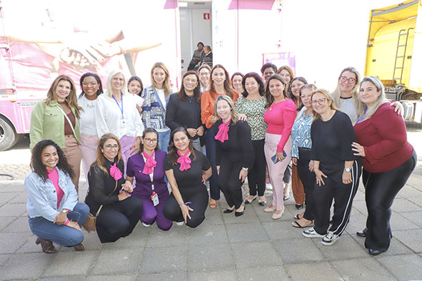 Carreta da Mamografia realiza mais  de 300 exames preventivos