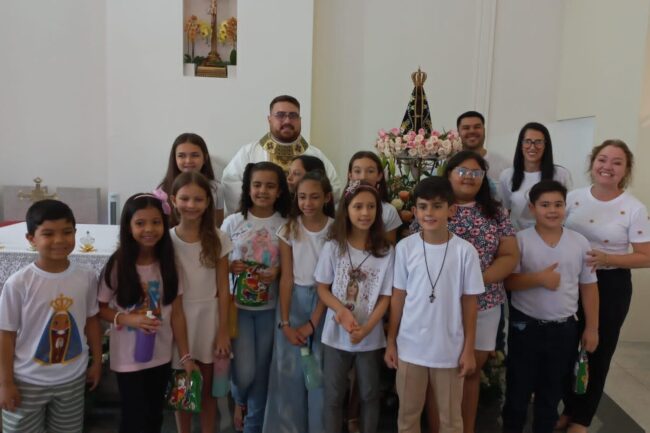 Coral de crianças e adolescentes na São Luís Gonzaga