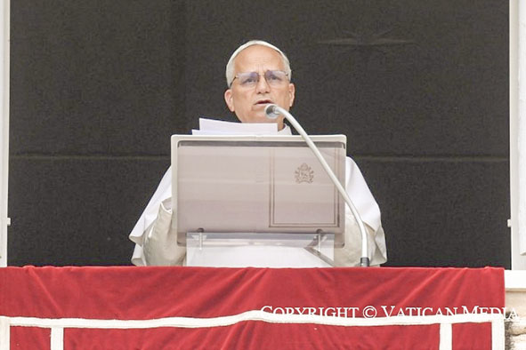 Papa no Angelus: não se pode rezar a Deus como “Pai” e depois ser duro com os outros