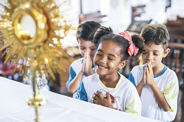 Igreja celebra o Dia do Catequista destacando sua missão de educador e testemunha da fé