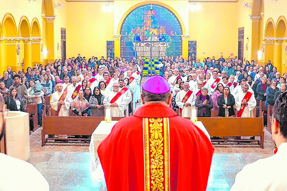 Santuário Diocesano Nossa Senhora  Aparecida acolhe Jubileu dos  Diáconos Permanentes