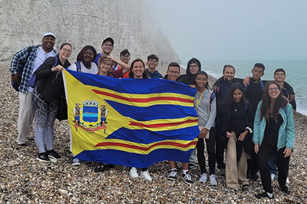 IE Intercâmbio Indaiatuba leva jovens de Porto Feliz à Inglaterra