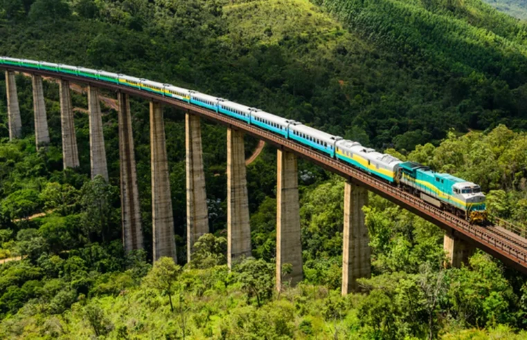 Viagem de trem entre Belo Horizonte e Vitória com padre Robinson