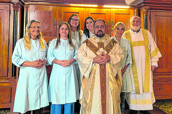 Investidura de Ostiárias