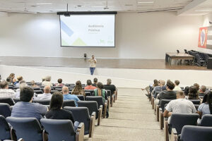 Audiência pública debate revisão da Lei de Uso e Ocupação do Solo e reforça participação popular 47