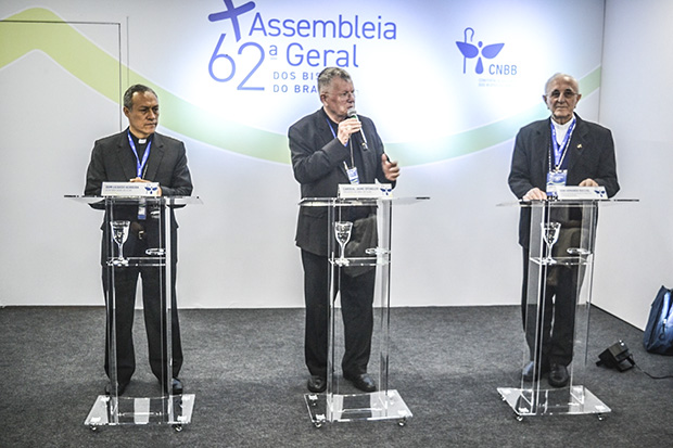 Bispos destacaram sinodalidade, desafios sociais e diretrizes evangelizadoras na primeira coletiva da 62ª Assembleia da CNBB