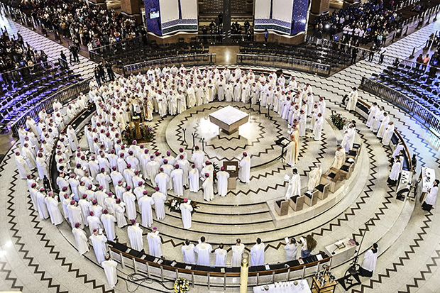 Missa de conclusão da 62ª Assembleia Geral da CNBB celebra ação de graças pelo encontro e aprovação das novas DGAE