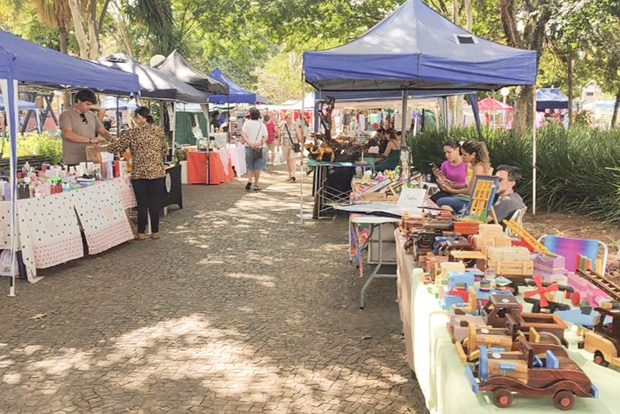 Feira+ reúne 120 expositores e três dias de atrações na Praça do Carmo
