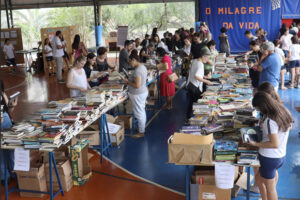 Sebo Literário une leitura e solidariedade Sebo Literario Almeida